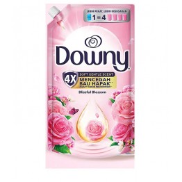 Downy Premium Parfum Blissful Blossom Concentrate Fabric Conditioner 1.35l